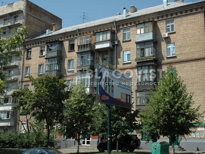Трехкомнатная квартира ул. Джона Маккейна (Кудри Ивана) 31 в Киеве G-1393812