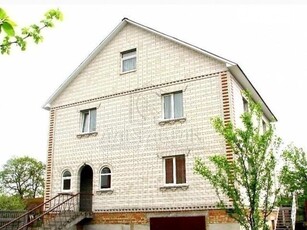 Продаж 4 поверхового будинку з ділянкою на 12 соток, 235 кв. м, 4 кімнати, на вул. Абрикосова 15