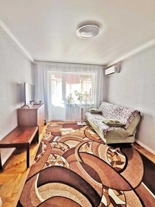 Продаж 2-кімнатної квартири по вул Українській