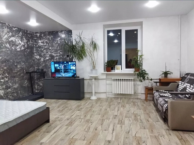 Двухкомнатная квартира посуточно в Днепре, Центральный район, пр-т Дмитрия Яворницкого, 125 — 1001576332