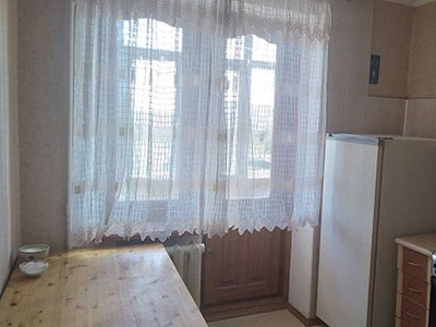 Сдается однокомнатная квартира по улице Океановская в Корабельном