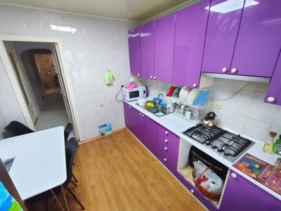 Продажа 3-комнатной квартиры 57 м², Соборности ул.