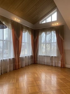 Продам свременный дом с евроремонтом м. Холодная Гора