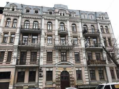 Четырехкомнатная квартира ул. Борисоглебская 16а в Киеве C-111613