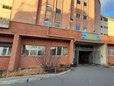 долгосрочная аренда бокс в гаражном комплексе Киев, Оболонский, 2500 грн./мес.