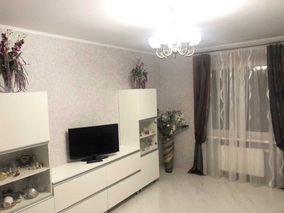 Продажа 1-комнатной квартиры 50 м², Науки просп., 55А