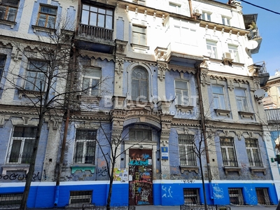 Двухкомнатная квартира ул. Гончара Олеся 8 в Киеве R-65728