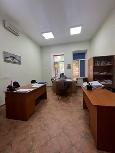 Продам офис в Центре Одессы под бизнес 52 кв. м., ул. Льва Толстого