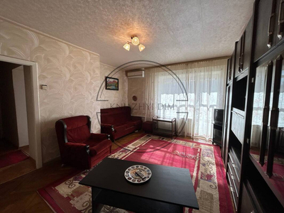 Здається 2-х кімнатна квартира біля метро Печерська 2хв бул. Лесі Українки 24. № 11201102