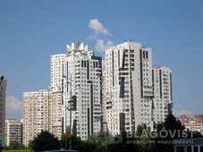 Трехкомнатная квартира ул. Срибнокильская 3в в Киеве R-33147 | Благовест