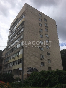Трехкомнатная квартира долгосрочно ул. Франко Ивана 30 в Киеве R-51441