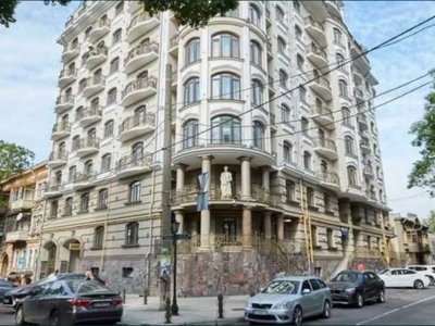 Продам квартиру 3 ком. квартира 134 кв.м, Одесса, Приморский р-н, Маразлиевская