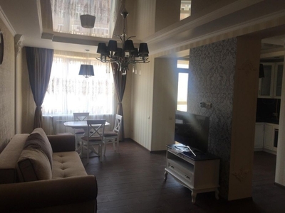 Оренда сучасної 2-кімнатної квартири на Яцкова