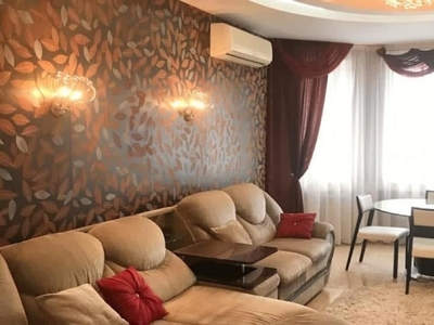 Продажа 3-комнатной квартиры 126 м², Исполкомовская ул.