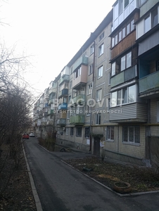 Трехкомнатная квартира ул. Василенко Николая 25 в Киеве R-5282 | Благовест