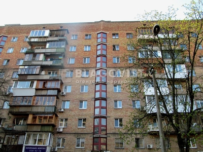 Трехкомнатная квартира ул. Федорова Ивана 9 в Киеве R-55663 | Благовест