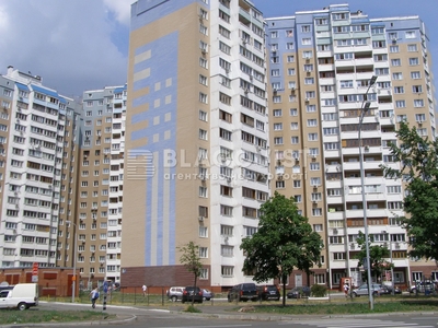 Трехкомнатная квартира долгосрочно Харьковское шоссе 56 в Киеве G-636925 | Благовест