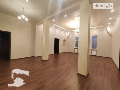 Продаж 3 поверхового будинку з ділянкою на 6 соток, 925 кв. м, 9 кімнат, на вул. Редутна