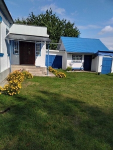 Добротный дом в селе Иржавец (Ичнянский район, Черниговская область).