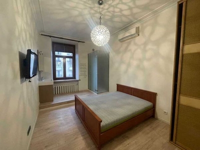 974655 довгострокова оренда 3-к квартира Київ, Подільський, 950 $/міс.