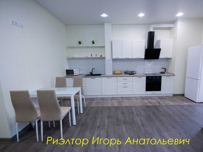 Аренда просторной 1-комнатной квартиры в Одессе на Таирова, новострой.