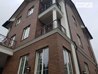 Продаж 3 поверхового будинку з ділянкою на 10 соток, 600 кв. м, 1 кімната, на вул. Звіринецька