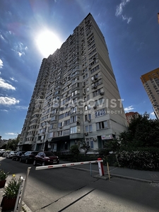 Трехкомнатная квартира ул. Пчелки Елены 3а в Киеве R-37163 | Благовест