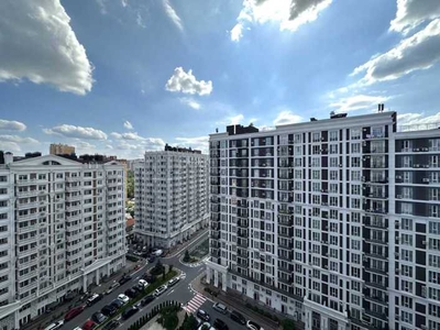 Купить однокімнатну квартиру в общей площадью 41 м2 на 10 этаже по адресу