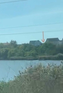 продам дом -дачу на берегу озера в 15 км от Одессы