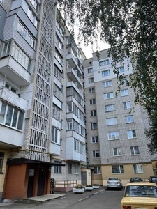 Продам 3-кімнатну квартиру на Покровському