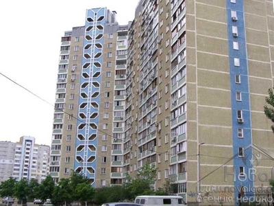SAV Предлагается просторная, светлая 4-ком. квартира в Дарницком р-не