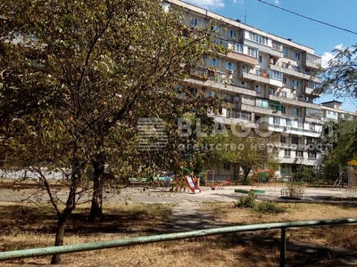 Трехкомнатная квартира ул. Днепровская наб. 9а в Киеве G-1902961