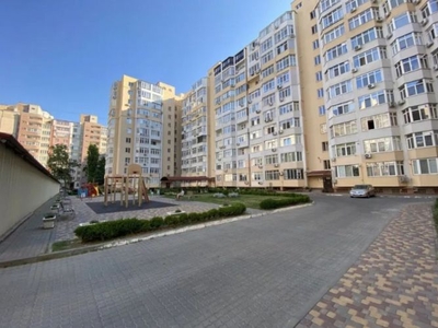 Продам квартиру 2 ком. квартира 81 кв.м, Одесса, Приморский р-н, Маршала Говорова