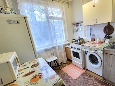 2 комнатная квартира в районе Рокоссовского, 2 этаж mn