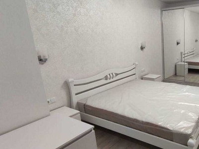 Продам 2-х кімнатну квартиру на Таїрова