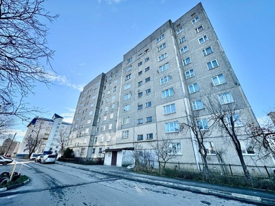 Пропоную 2-кімнатну квартиру під ремонт в м. Стрий по вул. Новаківського