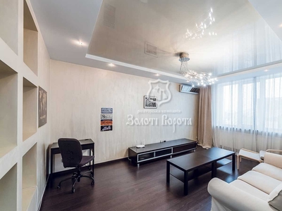 Продажа 3-комнатной квартиры 103 м², Валерия Лобановского просп., 126Г