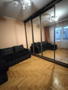 Аренда 3-комнатной квартиры 72 м², Короленко ул., 68