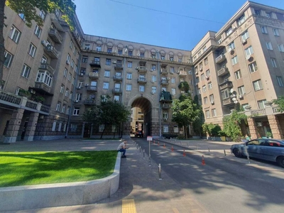 Продажа квартиры ул. Пирогова 6а в Киеве