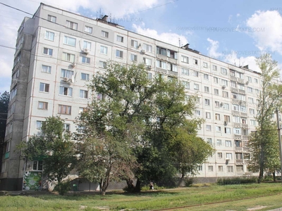Продажа 3-комнатной квартиры 70 м², Героев Труда ул., 20Б