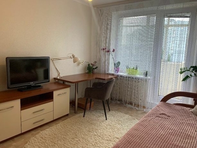 Продажа 2-комнатной квартиры 65 м², Амосова ул., 38