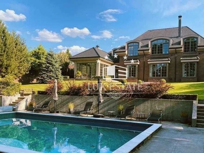 Lux Estate предлагает купить элитное домовладение в Капитановка