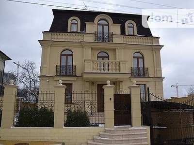 Продаж 1 поверхового будинку з ремонтом і ділянкою на 5 соток, 500 кв. м, 5 кімнат, на вул. Лубенська 12А