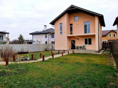 Дом с ремонтом и собственным пляжем 4 км до метро Славутич