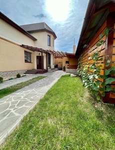 Продам сімейний будинок в Ужгороді