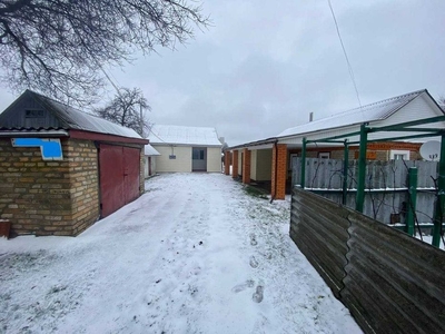 Продам будинки в місті Карлівка