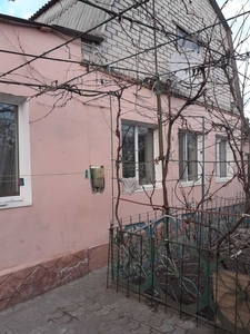 продам дом в Корабельном районе г. Николаева. жилое состояние.