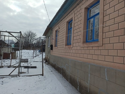 Продам дом в центре Луганска