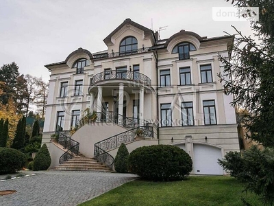 Довгострокова оренда будинку від посередника з балконом на вул. Пирятинська 5