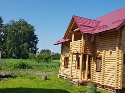 Дерев'яний будинок з бруса